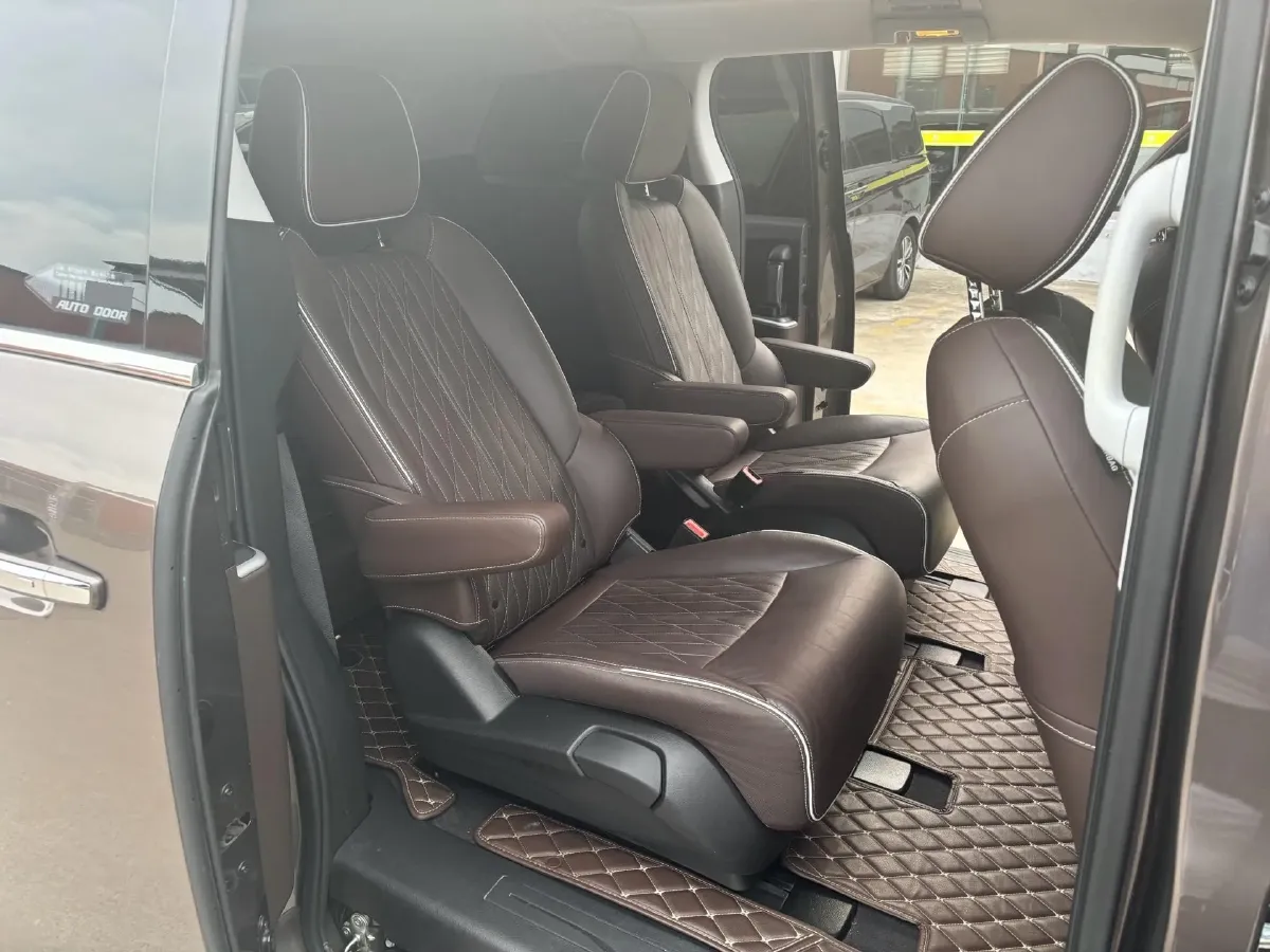 2021 Buick GL8 2.0T 237HP L4 9AT,autocango,china used car exporter,china ev exporter,chinese used car exporter,chinese used ev exporter