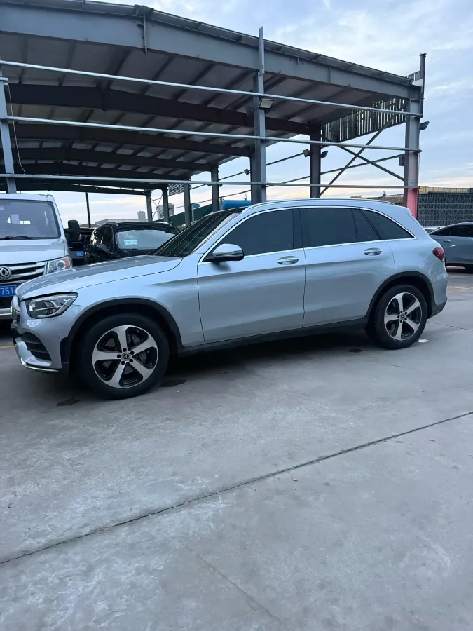 2022 Mercedes-Benz GLC Class 2.0T 197HP L4 9AT,autocango,china used car exporter,china ev exporter,chinese used car exporter,chinese used ev exporter