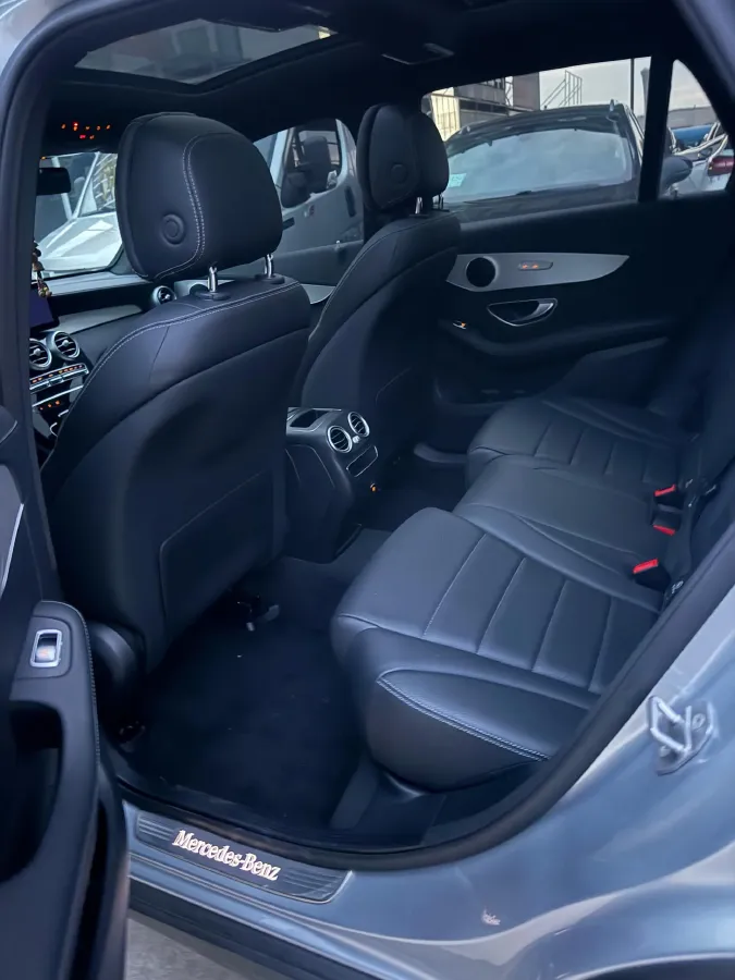 2022 Mercedes-Benz GLC Class 2.0T 197HP L4 9AT,autocango,china used car exporter,china ev exporter,chinese used car exporter,chinese used ev exporter