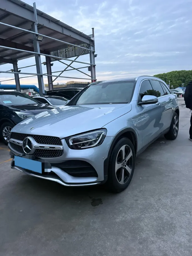 2022 Mercedes-Benz GLC Class 2.0T 197HP L4 9AT,autocango,china used car exporter,china ev exporter,chinese used car exporter,chinese used ev exporter