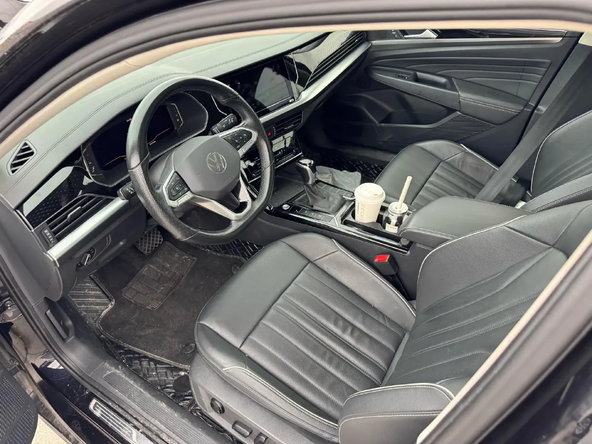 2022 Xpeng P7 BEV 60.2KWH,autocango,china used car exporter,china ev exporter,chinese used car exporter,chinese used ev exporter