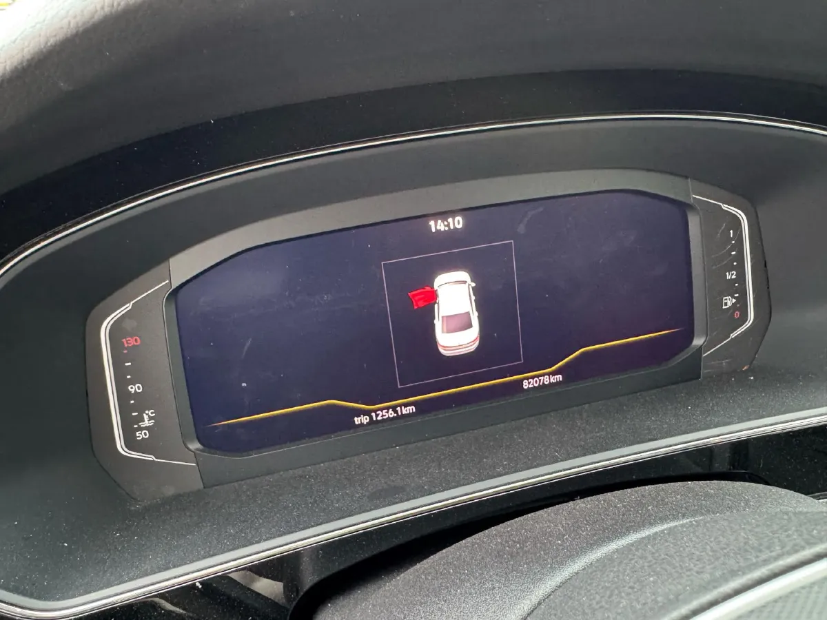 2022 Xpeng P7 BEV 60.2KWH,autocango,china used car exporter,china ev exporter,chinese used car exporter,chinese used ev exporter