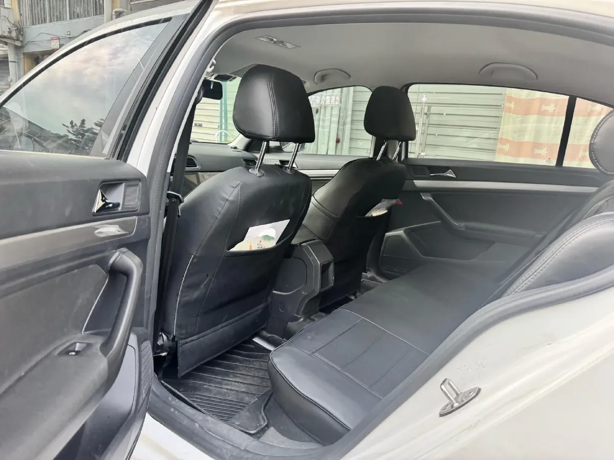 2017 Volkswagen Lavida 1.6L 110HP L4 6AT,autocango,china used car exporter,china ev exporter,chinese used car exporter,chinese used ev exporter