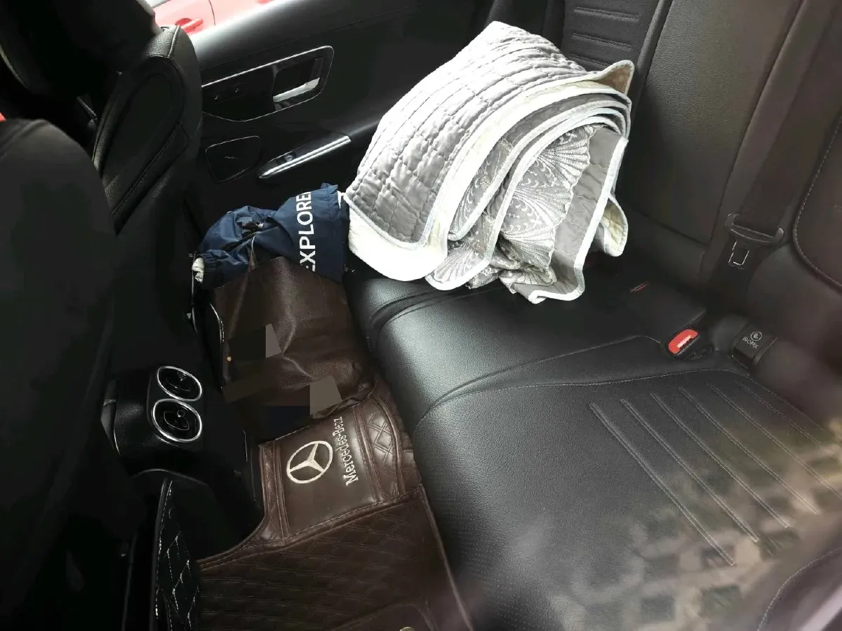 2023 Mercedes-Benz C Class 2.0T 204HP L4 9AT PHEV 25.4KWH,autocango,china used car exporter,china ev exporter,chinese used car exporter,chinese used ev exporter