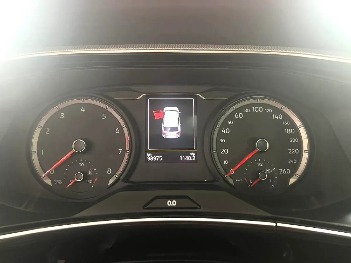 2019 Jeep Cherokee 2.0T 234HP L4 9AT,autocango,china used car exporter,china ev exporter,chinese used car exporter,chinese used ev exporter