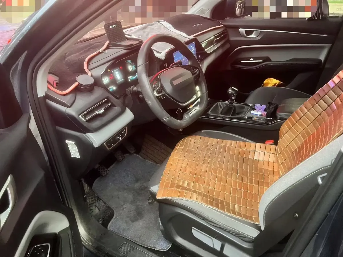 2020 WuLing KaiJie 1.5T 147HP L4 6MT,autocango,china used car exporter,china ev exporter,chinese used car exporter,chinese used ev exporter