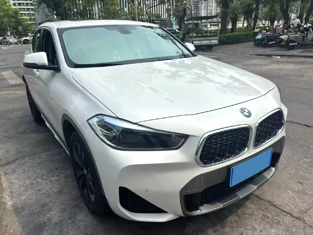 2023 BMW X2 2.0T 178HP L4 7DCT,autocango,china used car exporter,china ev exporter,chinese used car exporter,chinese used ev exporter