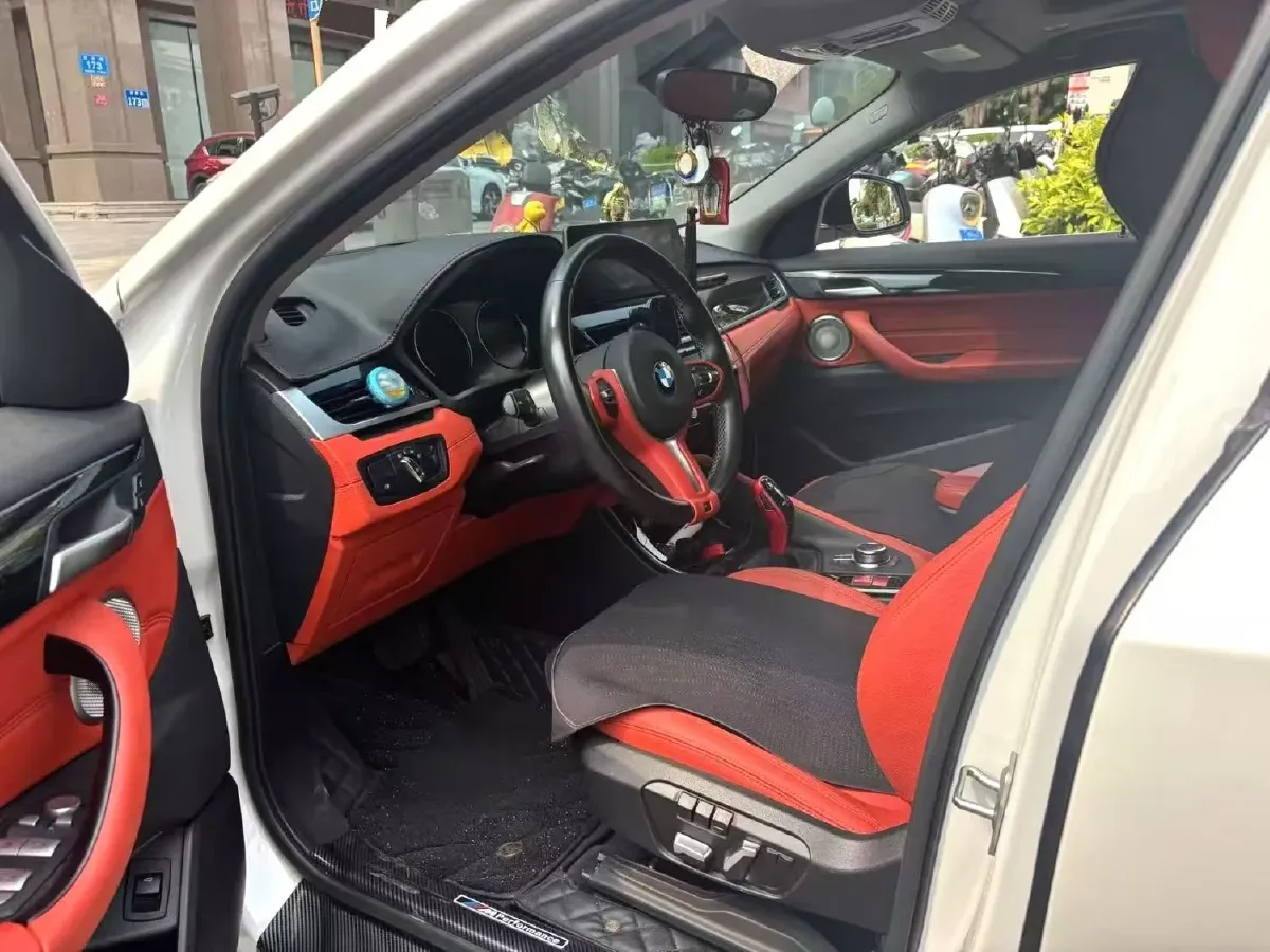 2023 BMW X2 2.0T 178HP L4 7DCT,autocango,china used car exporter,china ev exporter,chinese used car exporter,chinese used ev exporter