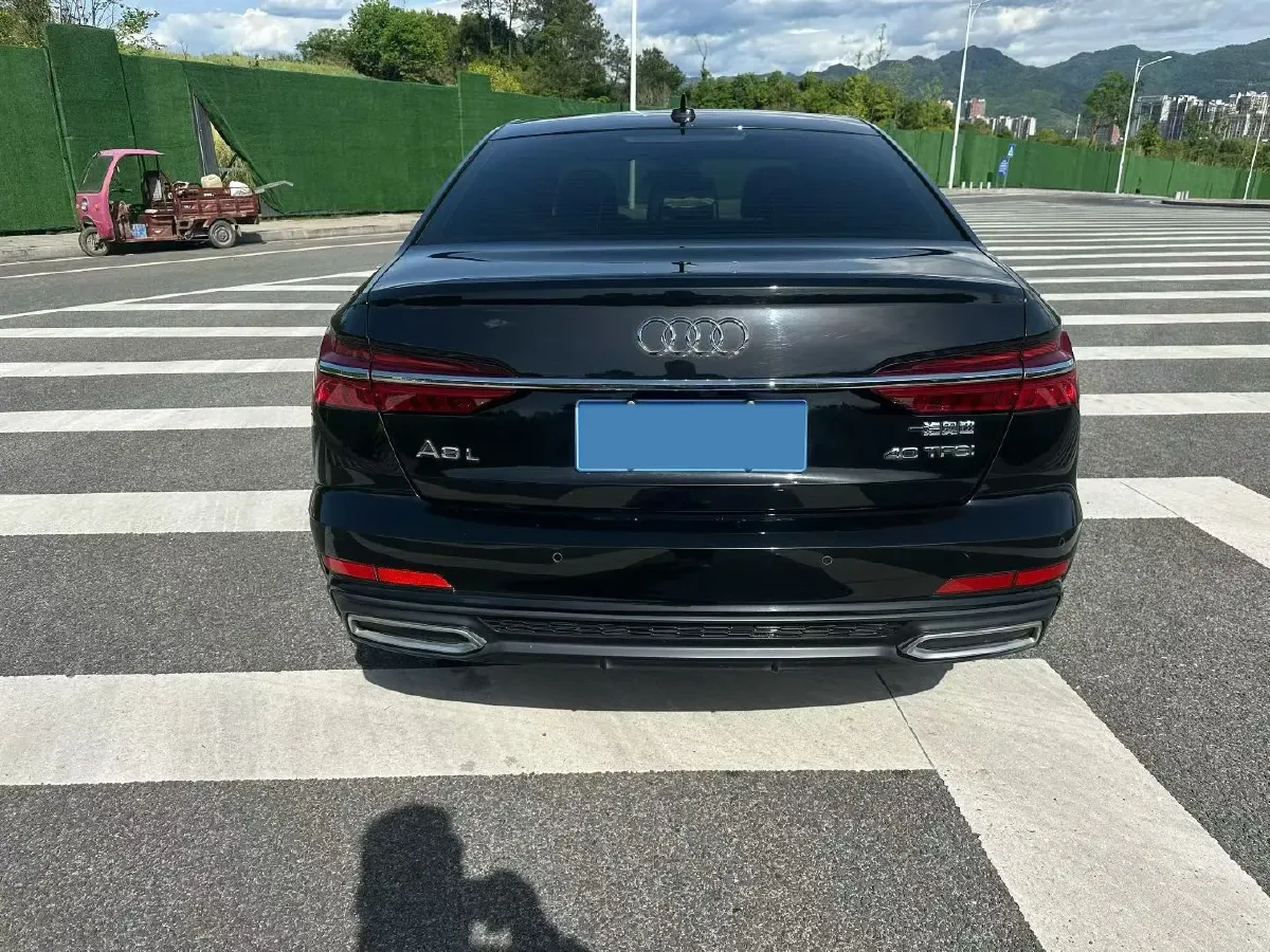 2021 Audi A6L 2.0T 190HP L4 7DCT,autocango,china used car exporter,china ev exporter,chinese used car exporter,chinese used ev exporter