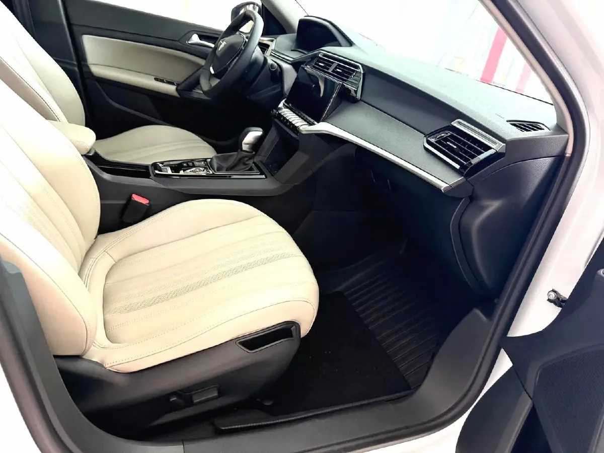 2024 Peugeot 408 1.5T 173HP L4 6AT,autocango,china used car exporter,china ev exporter,chinese used car exporter,chinese used ev exporter