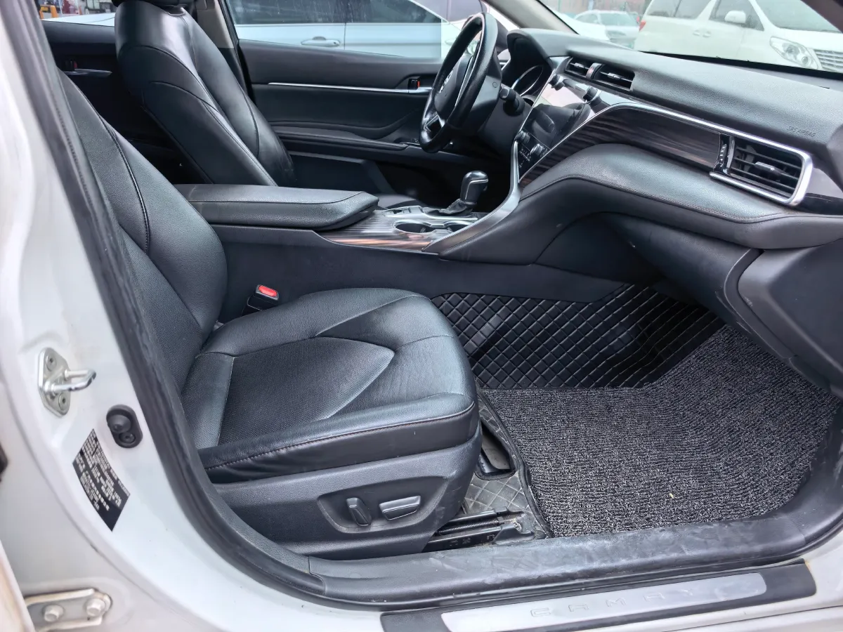 2019 Toyota Camry 2.0L 178HP L4 CVT,autocango,china used car exporter,china ev exporter,chinese used car exporter,chinese used ev exporter