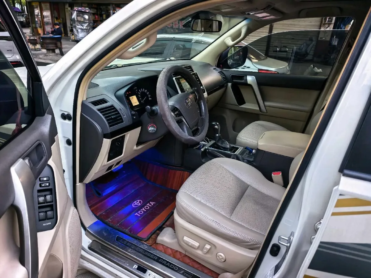 2017 Toyota Corolla 1.2T 116HP L4 6MT,autocango,china used car exporter,china ev exporter,chinese used car exporter,chinese used ev exporter