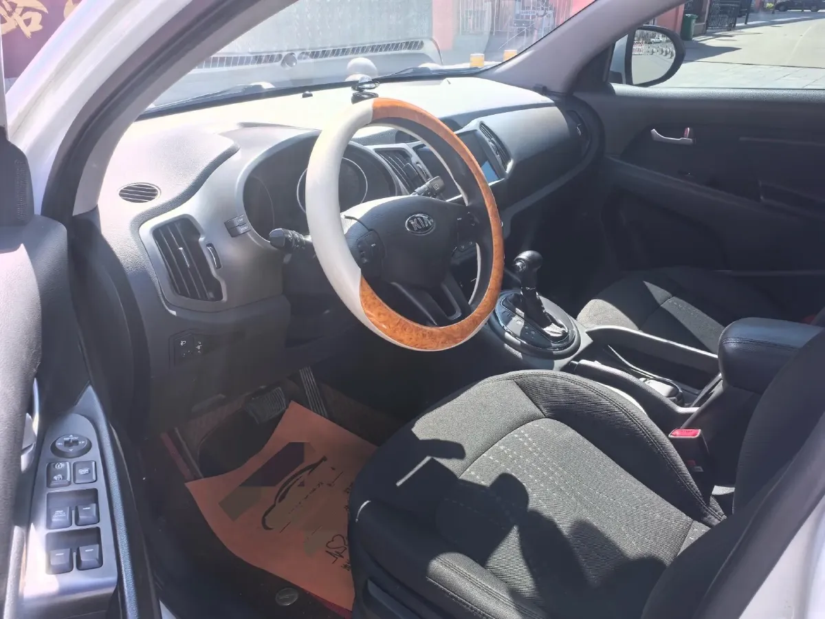 2016 Kia Sportage R 2.0L 165HP L4 6AT,autocango,china used car exporter,china ev exporter,chinese used car exporter,chinese used ev exporter