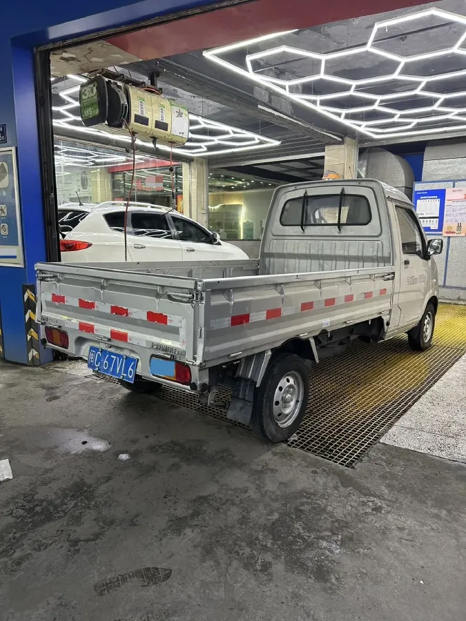 2023 WuLing ZhiGuang Mini Truck 1.5L 102HP L4 5MT,autocango,china used car exporter,china ev exporter,chinese used car exporter,chinese used ev exporter