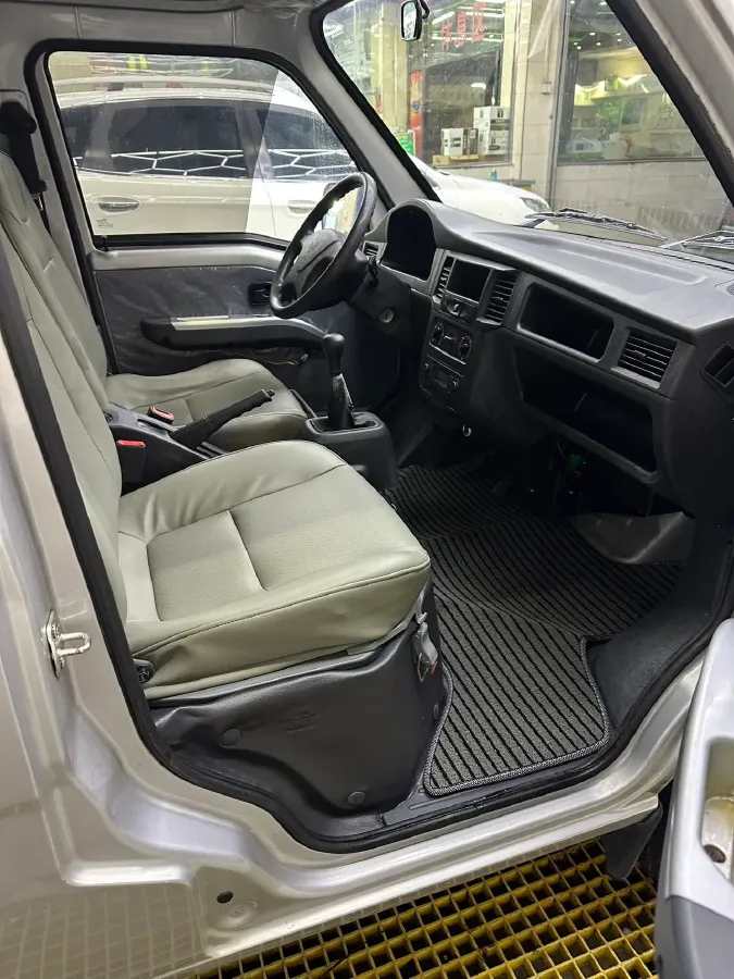 2023 WuLing ZhiGuang Mini Truck 1.5L 102HP L4 5MT,autocango,china used car exporter,china ev exporter,chinese used car exporter,chinese used ev exporter