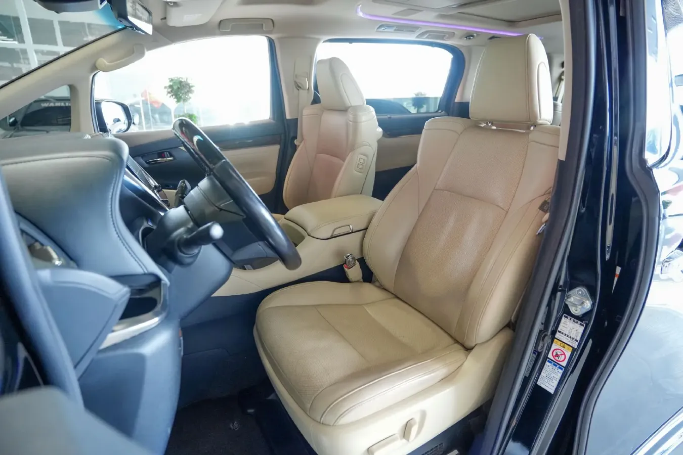 2020 Toyota Alphard 2.5L 117HP L4 E-CVT Hybrid,autocango,china used car exporter,china ev exporter,chinese used car exporter,chinese used ev exporter