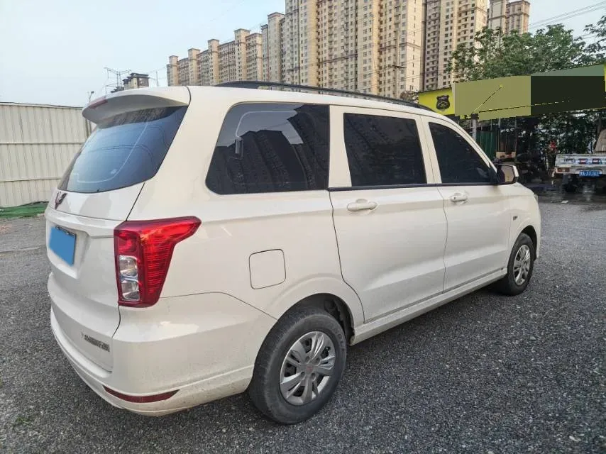 2021 WuLing RongGuang New Truck 1.5L 99HP L4 5MT,autocango,china used car exporter,china ev exporter,chinese used car exporter,chinese used ev exporter