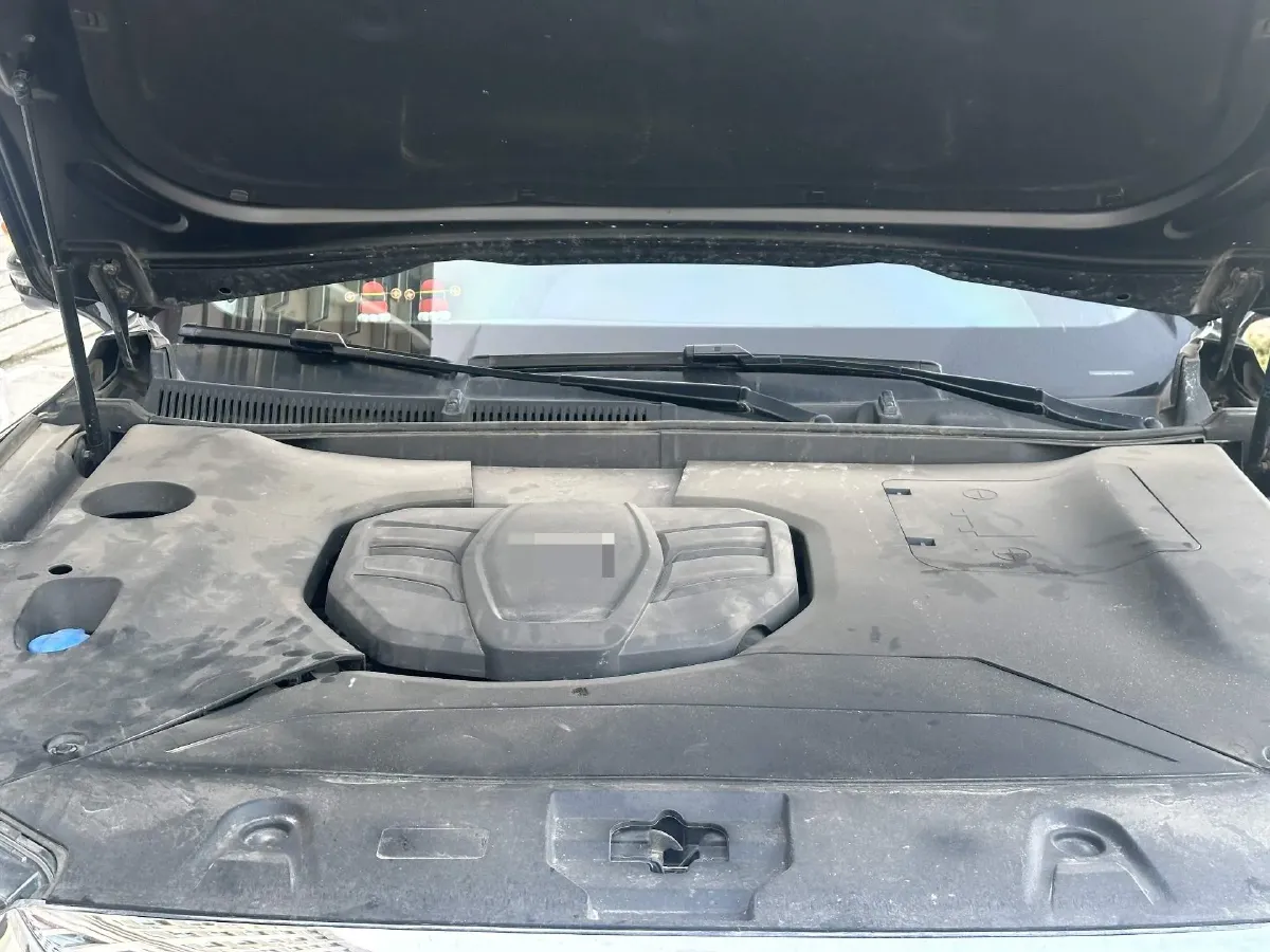 2019 HongQi HS5 2.0T 224HP L4 6AT,autocango,china used car exporter,china ev exporter,chinese used car exporter,chinese used ev exporter