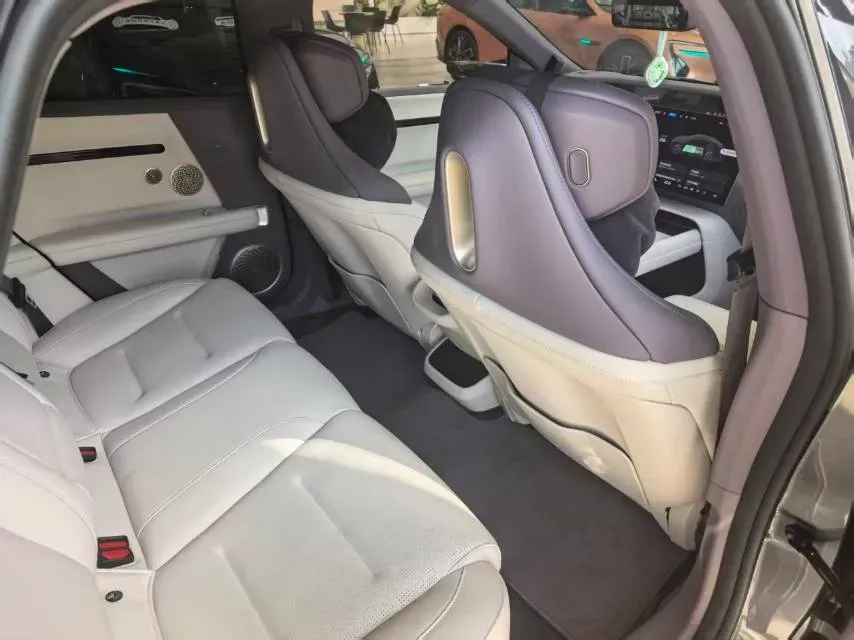 2025 Avatr 06 BEV,autocango,china used car exporter,china ev exporter,chinese used car exporter,chinese used ev exporter