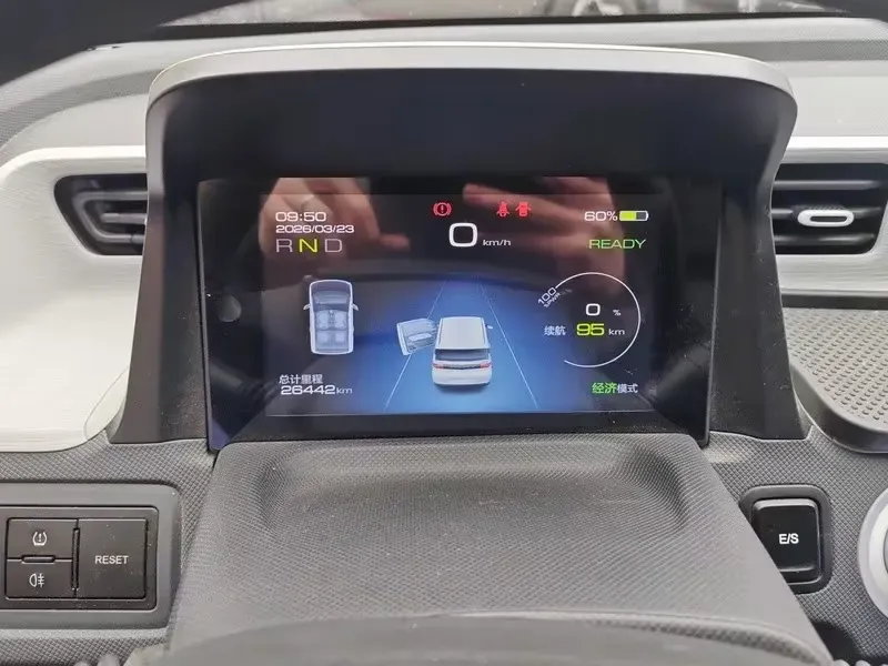 2022 WuLing HongGuang MINI EV BEV 13.9KWH,autocango,china used car exporter,china ev exporter,chinese used car exporter,chinese used ev exporter