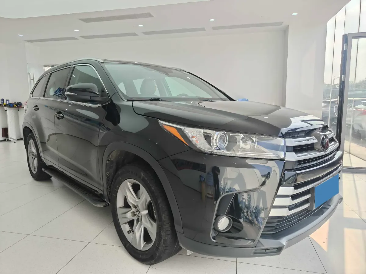 2021 Toyota Highlander 2.0T 220HP L4 6AT,autocango,china used car exporter,china ev exporter,chinese used car exporter,chinese used ev exporter