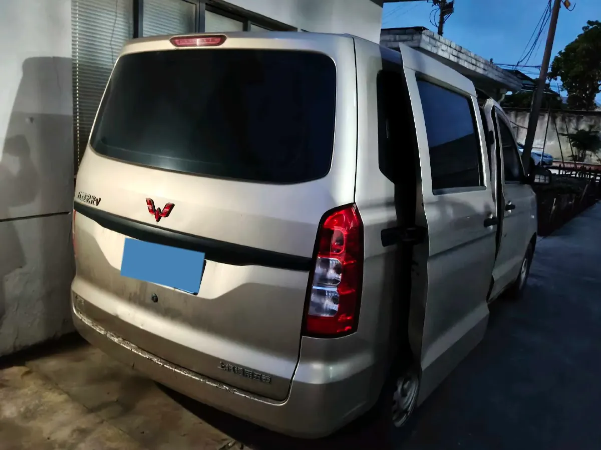2022 JinBei Little Sea Lion X30 1.5L 102HP L4 5MT,autocango,china used car exporter,china ev exporter,chinese used car exporter,chinese used ev exporter