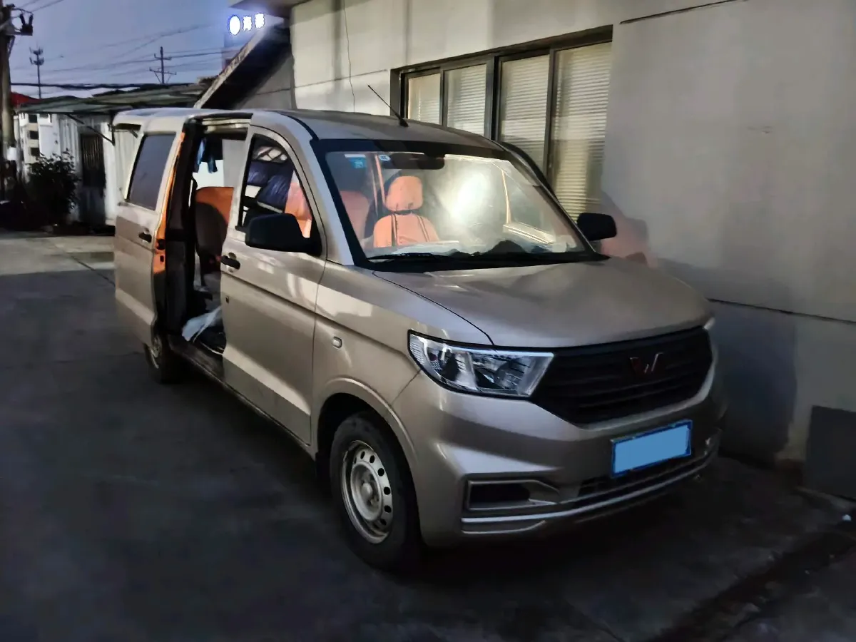 2022 JinBei Little Sea Lion X30 1.5L 102HP L4 5MT,autocango,china used car exporter,china ev exporter,chinese used car exporter,chinese used ev exporter