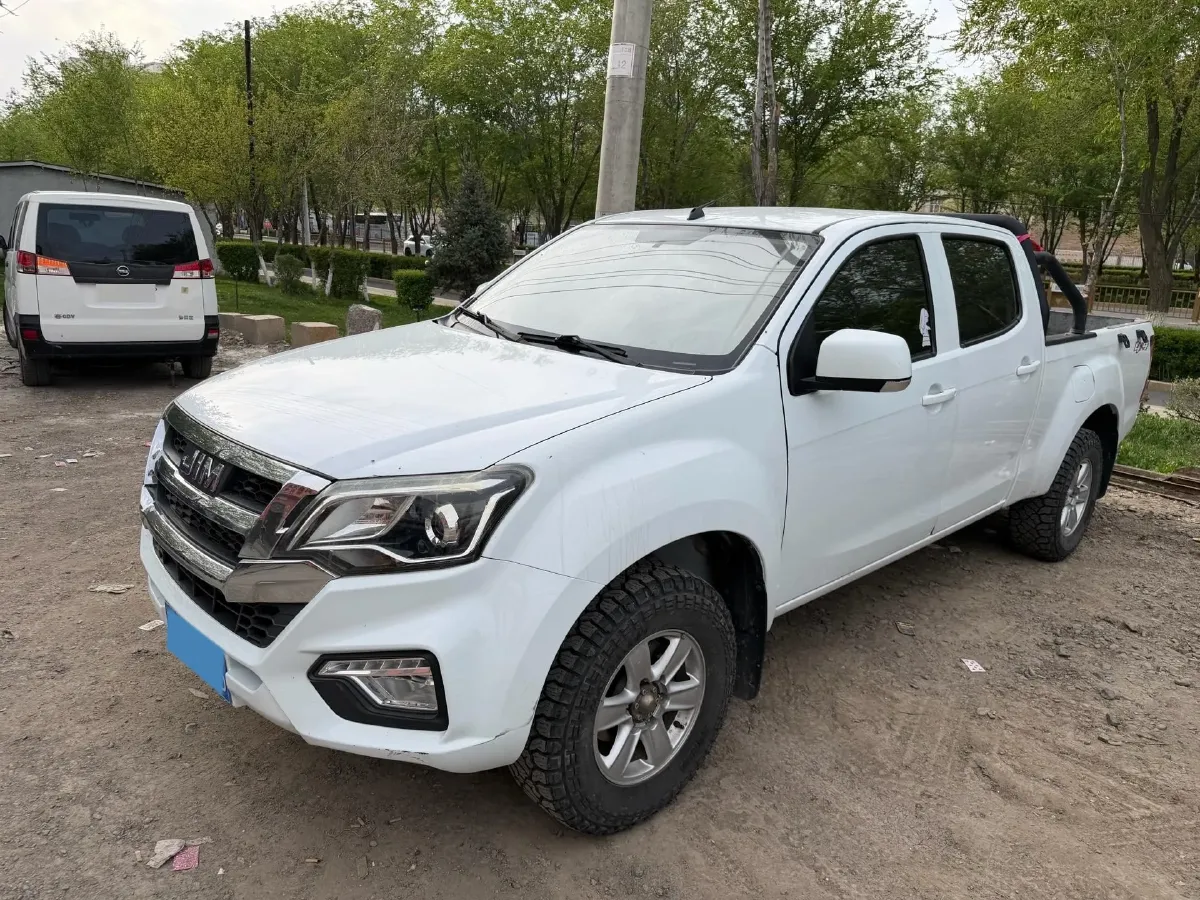 2022 Isuzu RE-MAX Jim 2.8T 120HP L4 5MT,autocango,china used car exporter,china ev exporter,chinese used car exporter,chinese used ev exporter