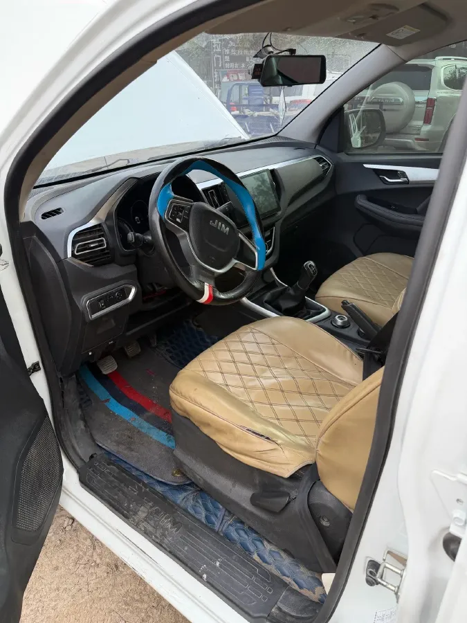 2022 Isuzu RE-MAX Jim 2.8T 120HP L4 5MT,autocango,china used car exporter,china ev exporter,chinese used car exporter,chinese used ev exporter