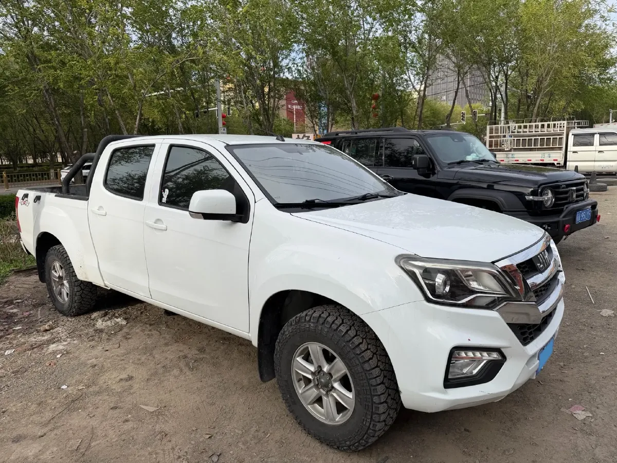 2022 Isuzu RE-MAX Jim 2.8T 120HP L4 5MT,autocango,china used car exporter,china ev exporter,chinese used car exporter,chinese used ev exporter