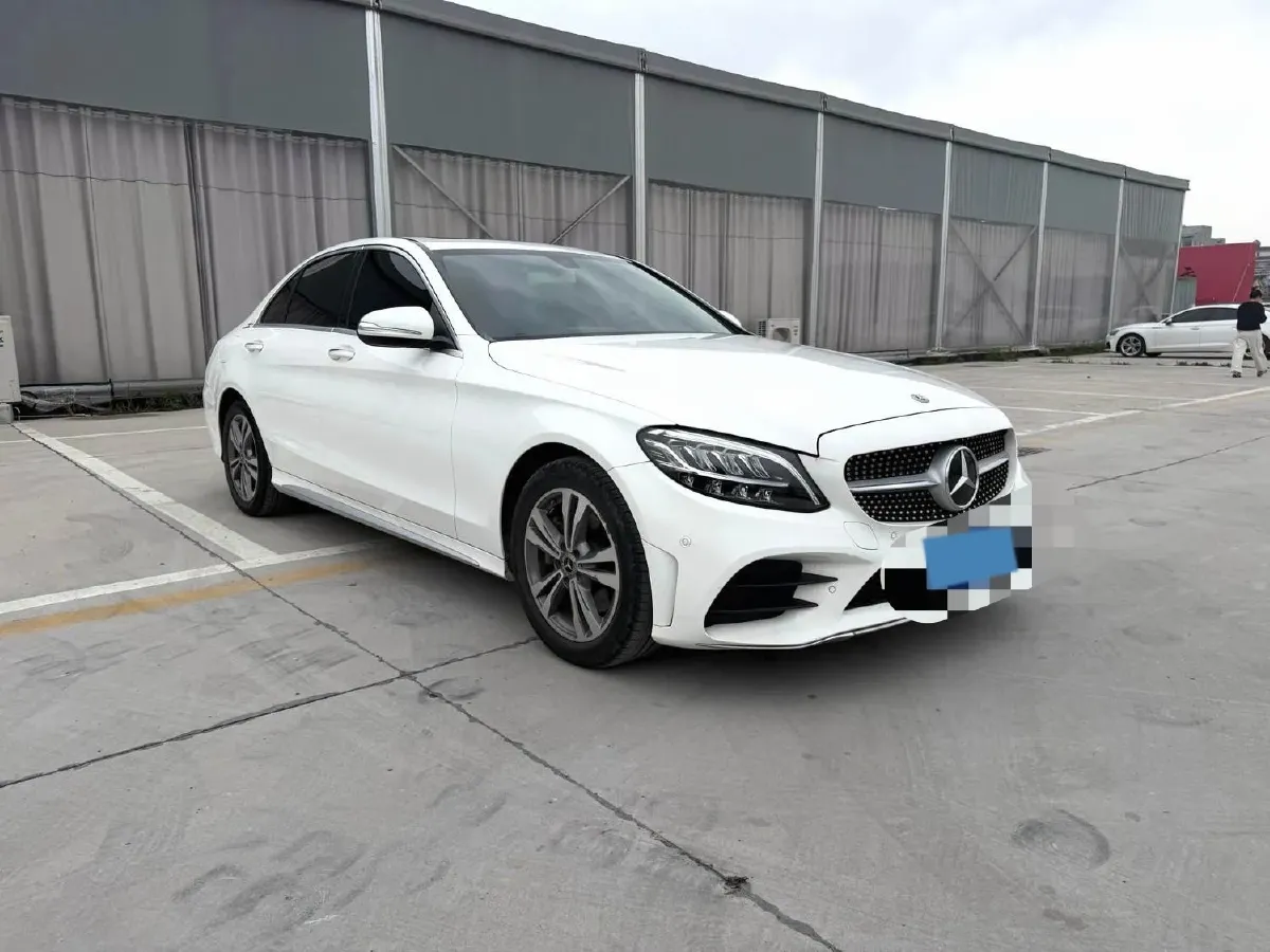 2020 Mercedes-Benz C Class 1.5T 156HP L4 9AT,autocango,china used car exporter,china ev exporter,chinese used car exporter,chinese used ev exporter