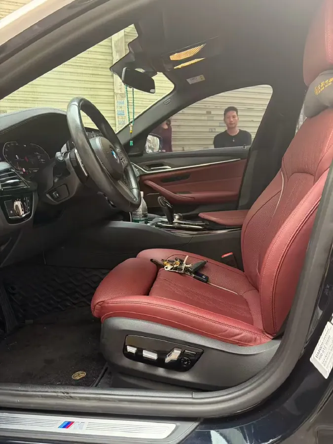 2022 BMW 5 Series 2.0T 252HP L4 8AT,autocango,china used car exporter,china ev exporter,chinese used car exporter,chinese used ev exporter