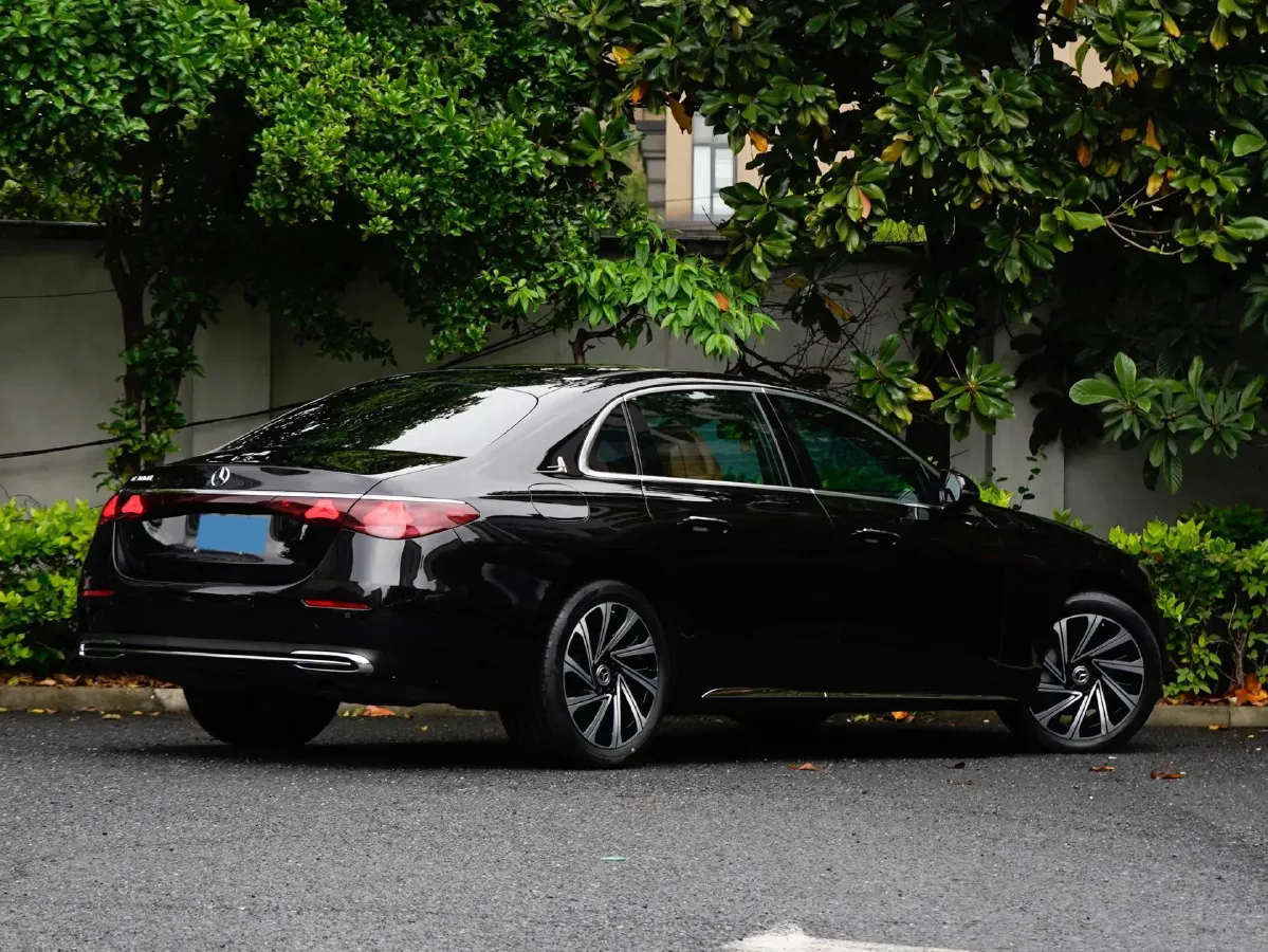 2024 Mercedes-Benz E Class 2.0T 258HP L4 9AT,autocango,china used car exporter,china ev exporter,chinese used car exporter,chinese used ev exporter