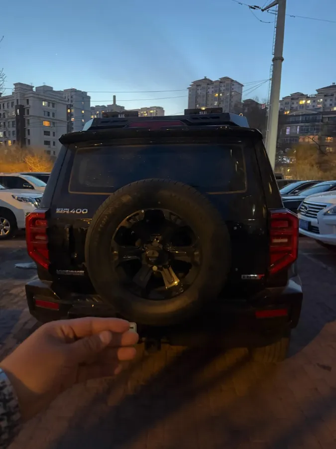 2024 Tank 400 2.0T 252HP L4 9AT PHEV 36.7/37.1KWH,autocango,china used car exporter,china ev exporter,chinese used car exporter,chinese used ev exporter