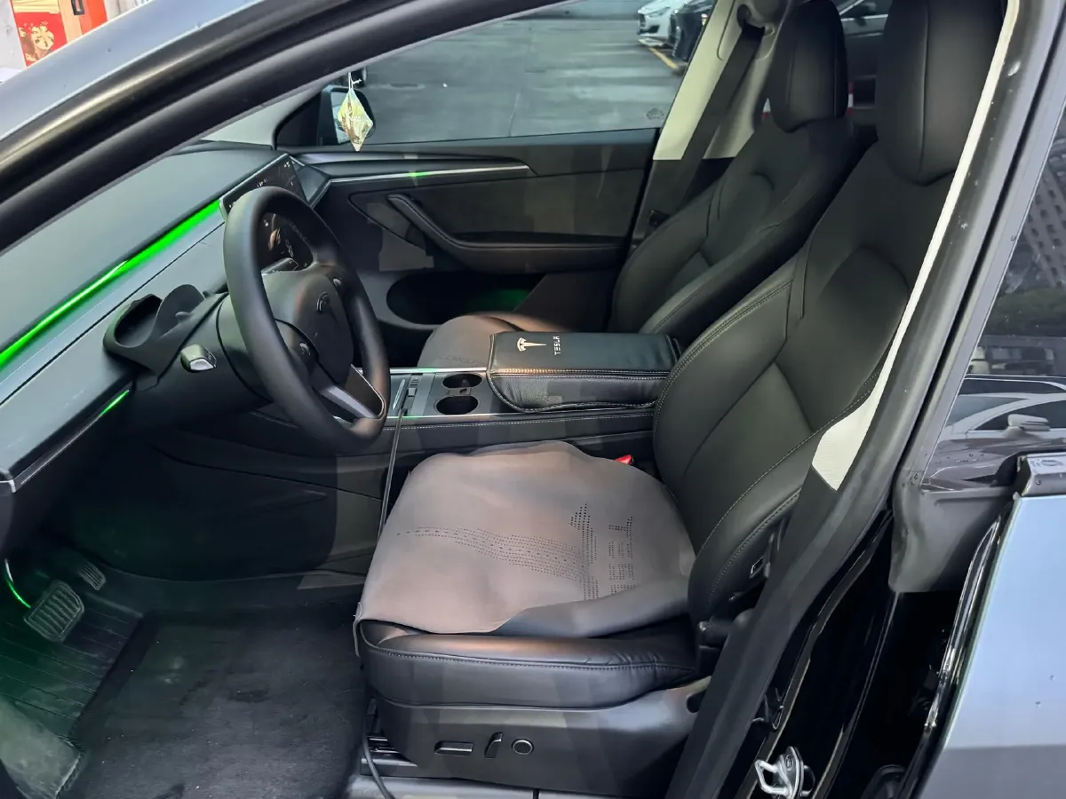 2022 Tesla Model Y BEV 60KWH,autocango,china used car exporter,china ev exporter,chinese used car exporter,chinese used ev exporter