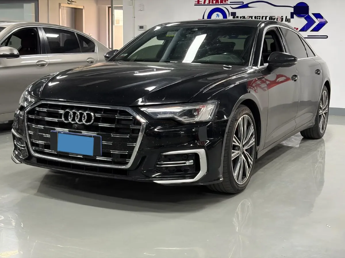 2022 Audi A6L 2.0T 190HP L4 7DCT,autocango,china used car exporter,china ev exporter,chinese used car exporter,chinese used ev exporter
