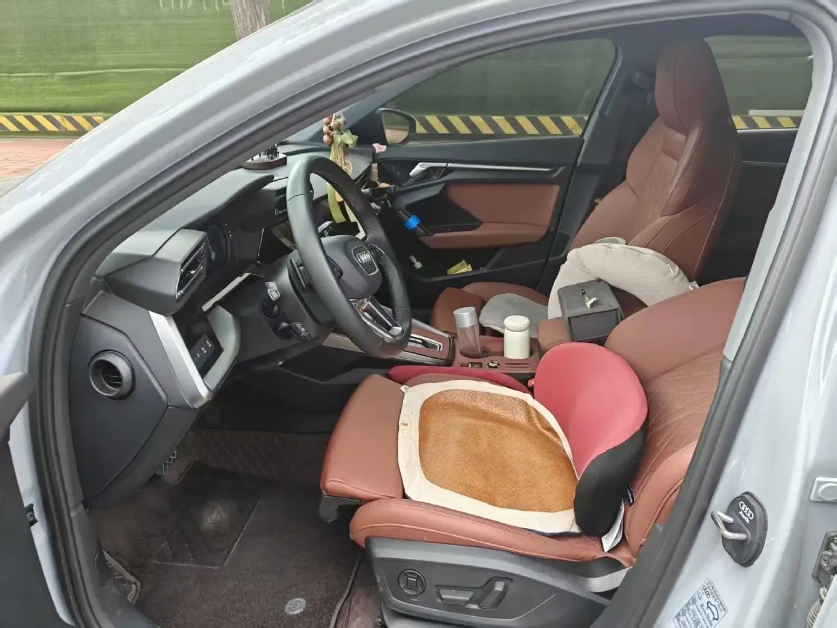 2025 Audi A3 1.5T 160HP L4 7DCT,autocango,china used car exporter,china ev exporter,chinese used car exporter,chinese used ev exporter