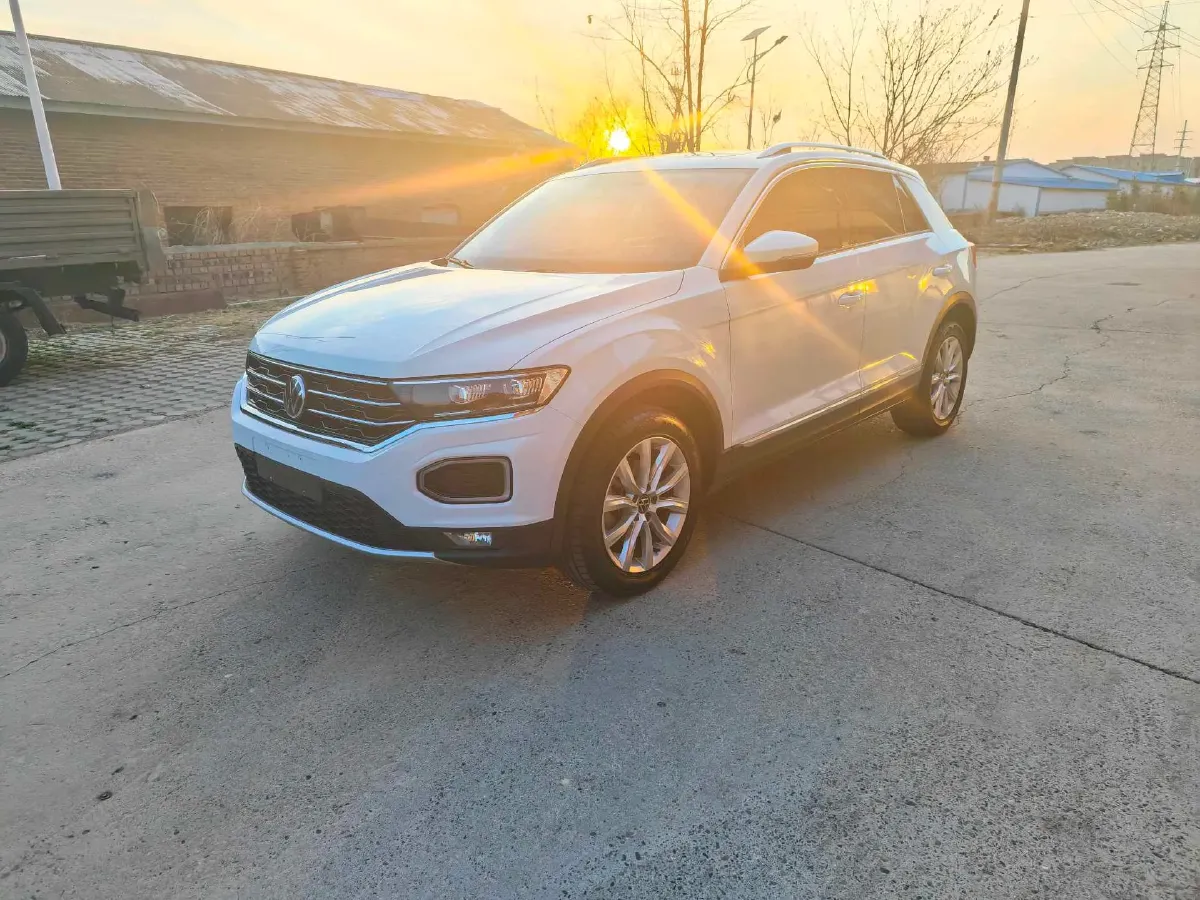2021 Volkswagen T-Roc 1.4T 150HP L4 7DCT,autocango,china used car exporter,china ev exporter,chinese used car exporter,chinese used ev exporter