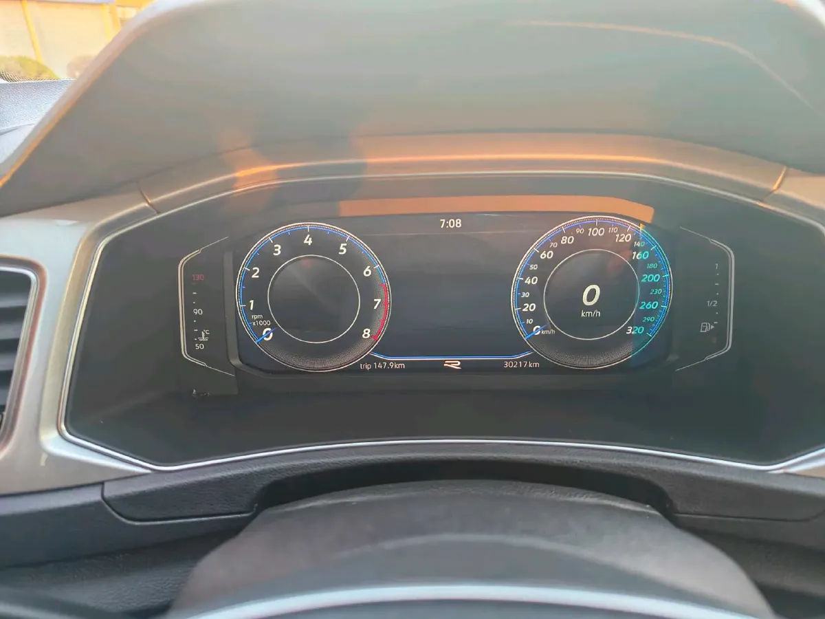 2021 Volkswagen T-Roc 1.4T 150HP L4 7DCT,autocango,china used car exporter,china ev exporter,chinese used car exporter,chinese used ev exporter