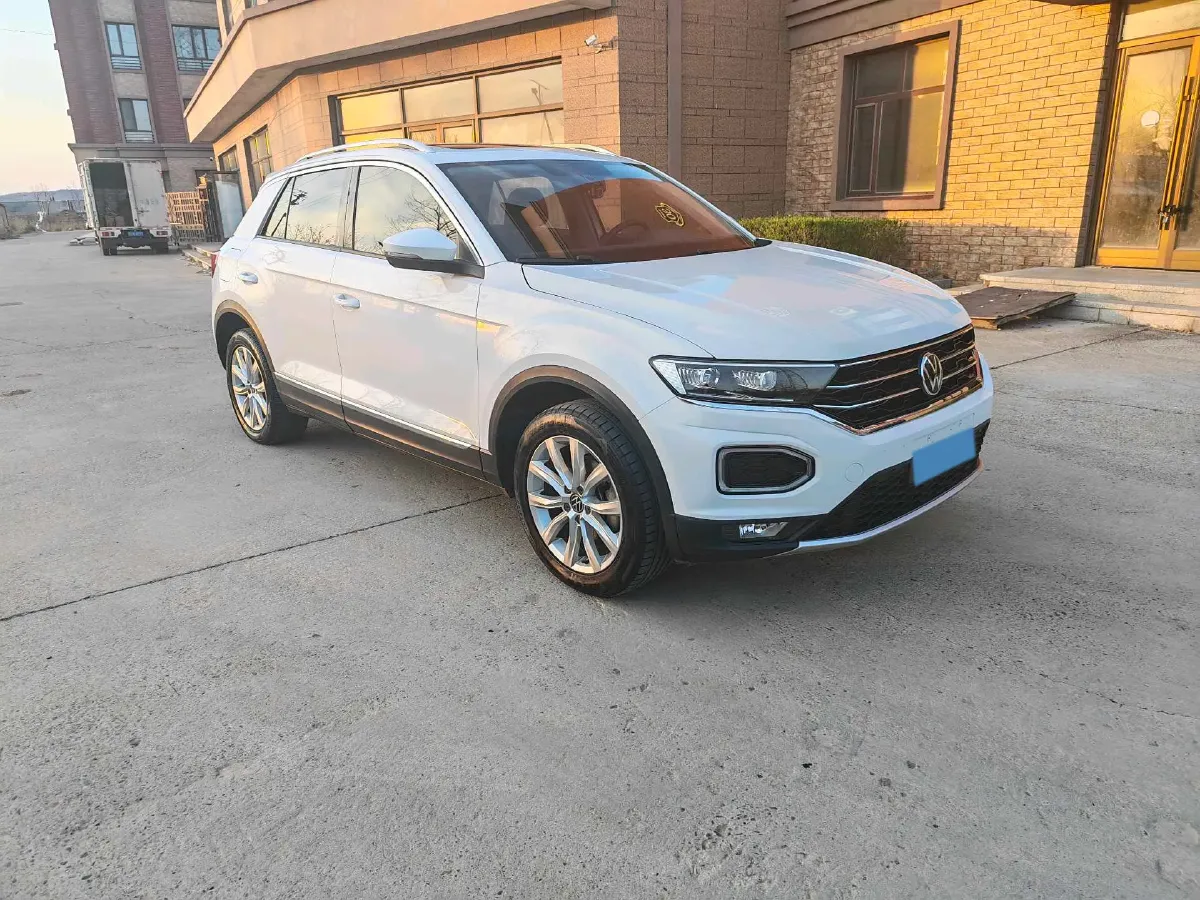 2021 Volkswagen T-Roc 1.4T 150HP L4 7DCT,autocango,china used car exporter,china ev exporter,chinese used car exporter,chinese used ev exporter