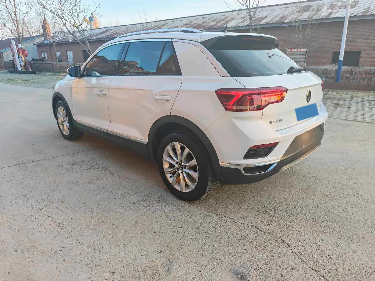 2021 Volkswagen T-Roc 1.4T 150HP L4 7DCT,autocango,china used car exporter,china ev exporter,chinese used car exporter,chinese used ev exporter