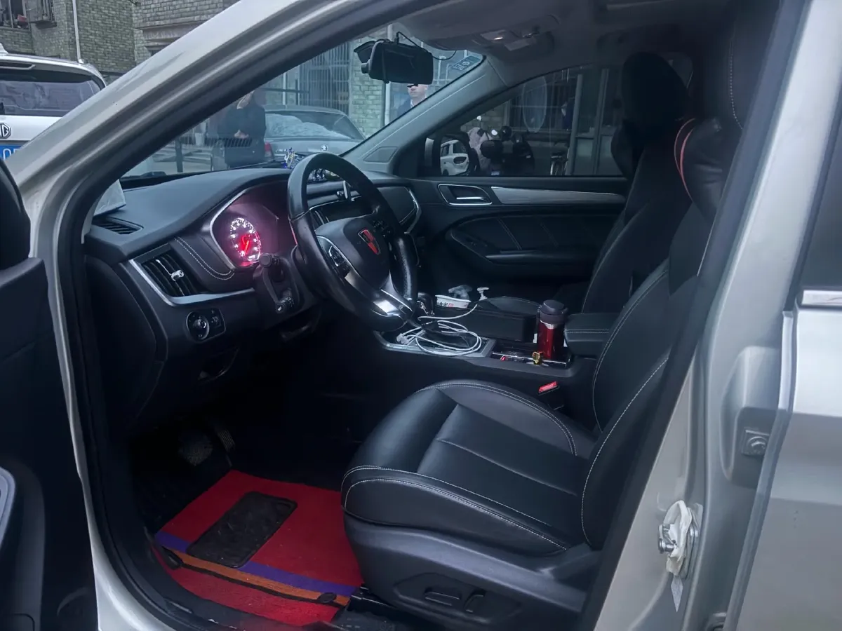 2020 Roewe i6 1.5T 169HP L4 7DCT,autocango,china used car exporter,china ev exporter,chinese used car exporter,chinese used ev exporter