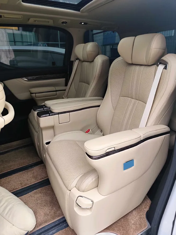 2023 Toyota Alphard 2.5L 117HP L4 E-CVT Hybrid,autocango,china used car exporter,china ev exporter,chinese used car exporter,chinese used ev exporter