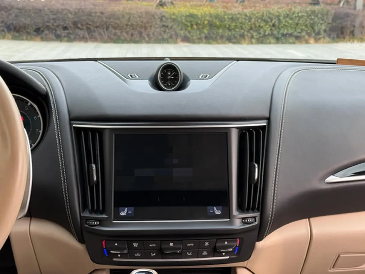 2021 Maserati Levante 3.0T 350HP V6 8AT,autocango,china used car exporter,china ev exporter,chinese used car exporter,chinese used ev exporter