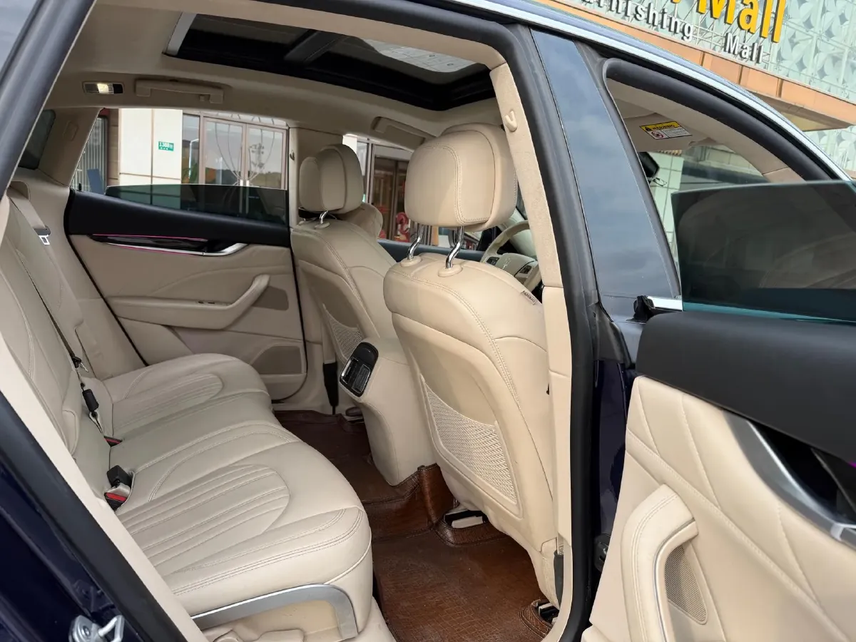 2021 Maserati Levante 3.0T 350HP V6 8AT,autocango,china used car exporter,china ev exporter,chinese used car exporter,chinese used ev exporter