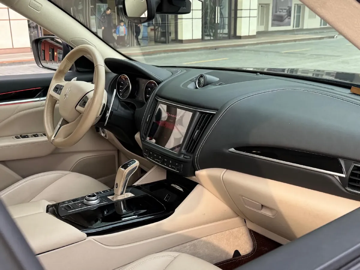 2021 Maserati Levante 3.0T 350HP V6 8AT,autocango,china used car exporter,china ev exporter,chinese used car exporter,chinese used ev exporter