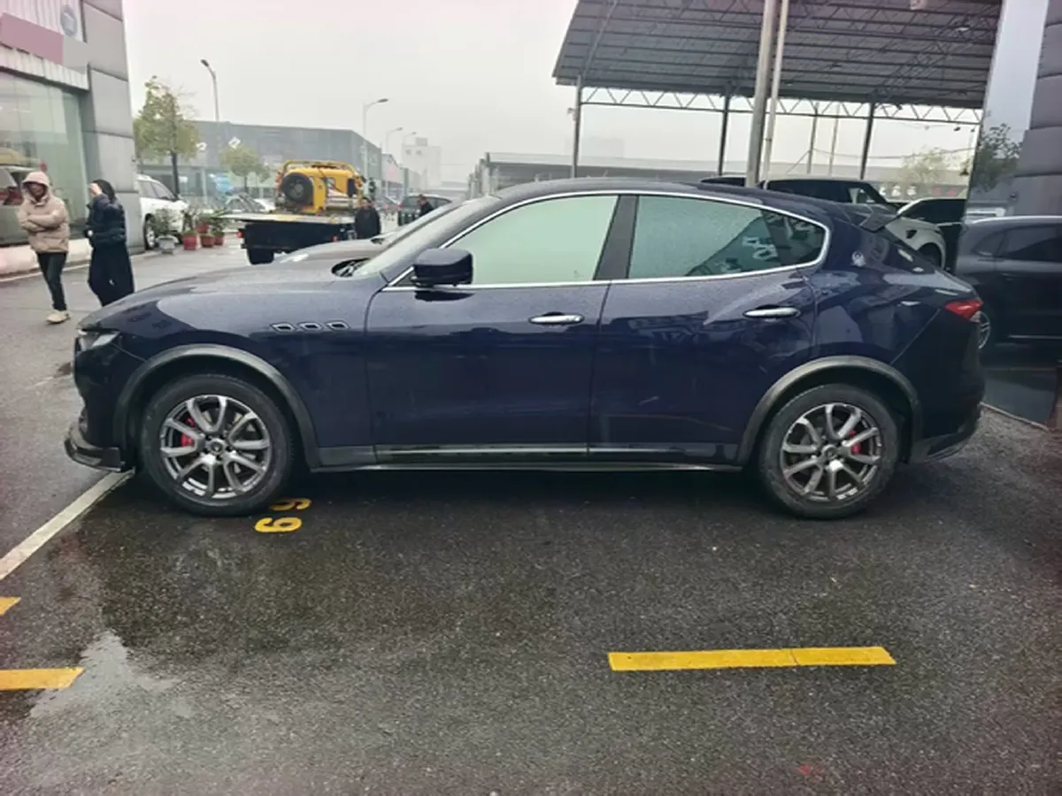 2021 Maserati Levante 3.0T 350HP V6 8AT,autocango,china used car exporter,china ev exporter,chinese used car exporter,chinese used ev exporter