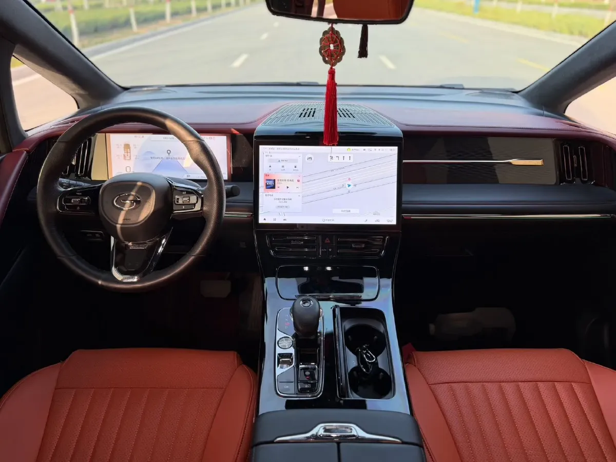 2023 GAC Trumpchi M8 2.0T 190HP L4 E-CVT Hybrid,autocango,china used car exporter,china ev exporter,chinese used car exporter,chinese used ev exporter