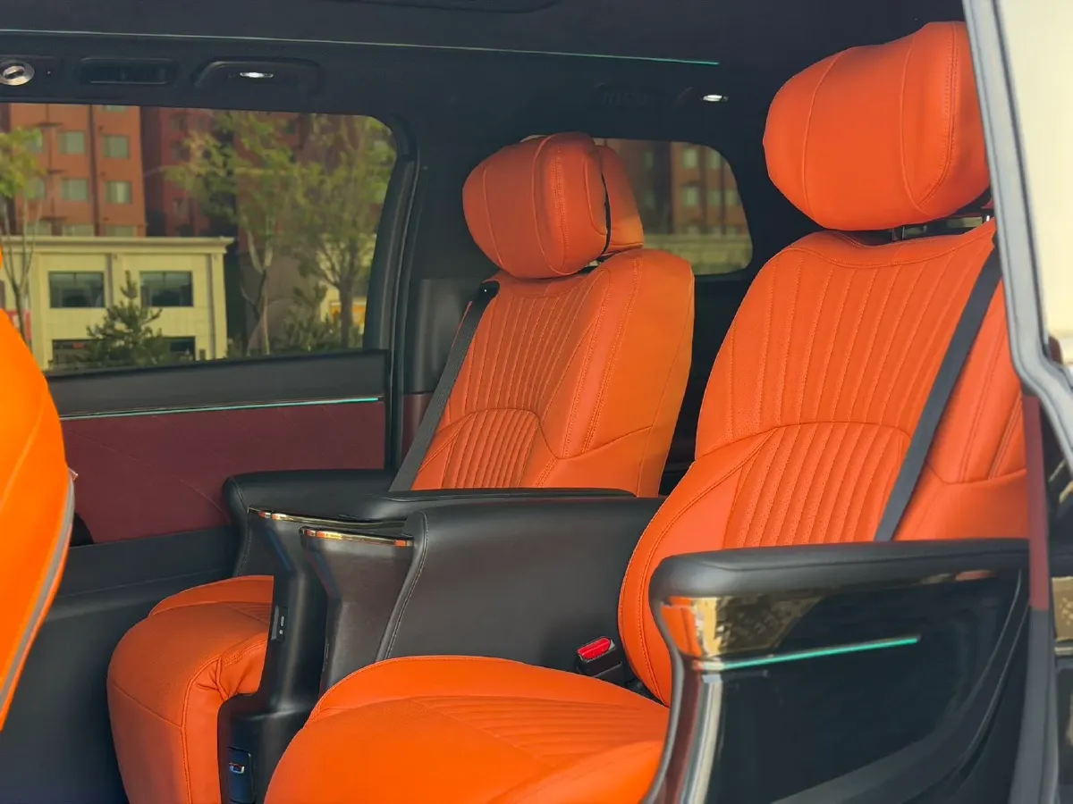 2023 GAC Trumpchi M8 2.0T 190HP L4 E-CVT Hybrid,autocango,china used car exporter,china ev exporter,chinese used car exporter,chinese used ev exporter