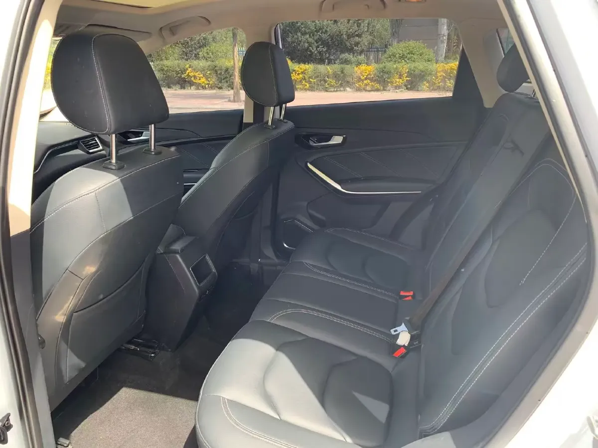 2018 FAW Senia R9 1.2T 143HP L4 7DCT,autocango,china used car exporter,china ev exporter,chinese used car exporter,chinese used ev exporter